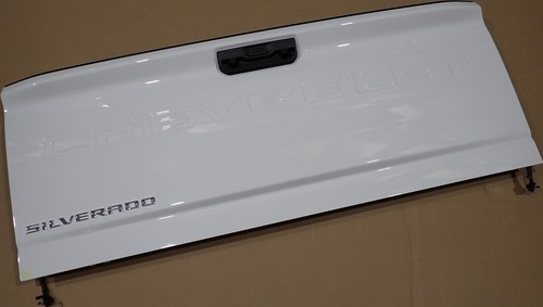 Tailgate 26 chevy - oe,